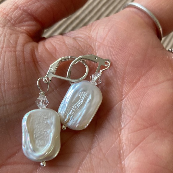 NWT Rectangular Freshwater Pearl Earrings Sterling 925 Lever Back… Swaro… - Picture 2 of 5